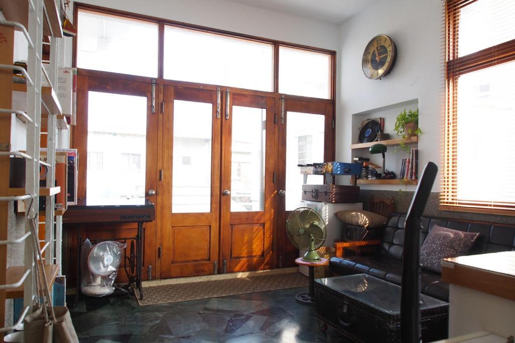 טאינאן Jin Flower Homestay מראה חיצוני תמונה
